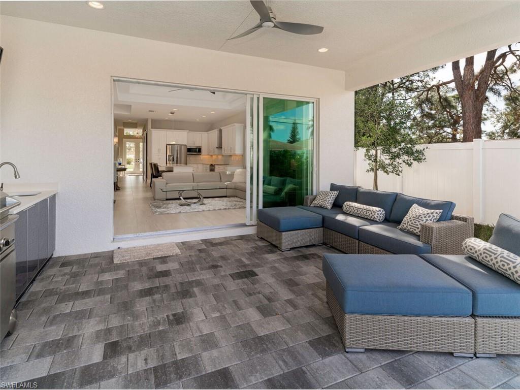 NAPLES PARK - Residential