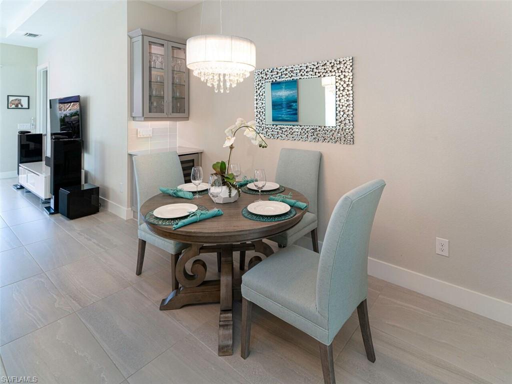 NAPLES PARK - Residential