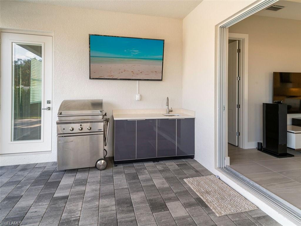 NAPLES PARK - Residential