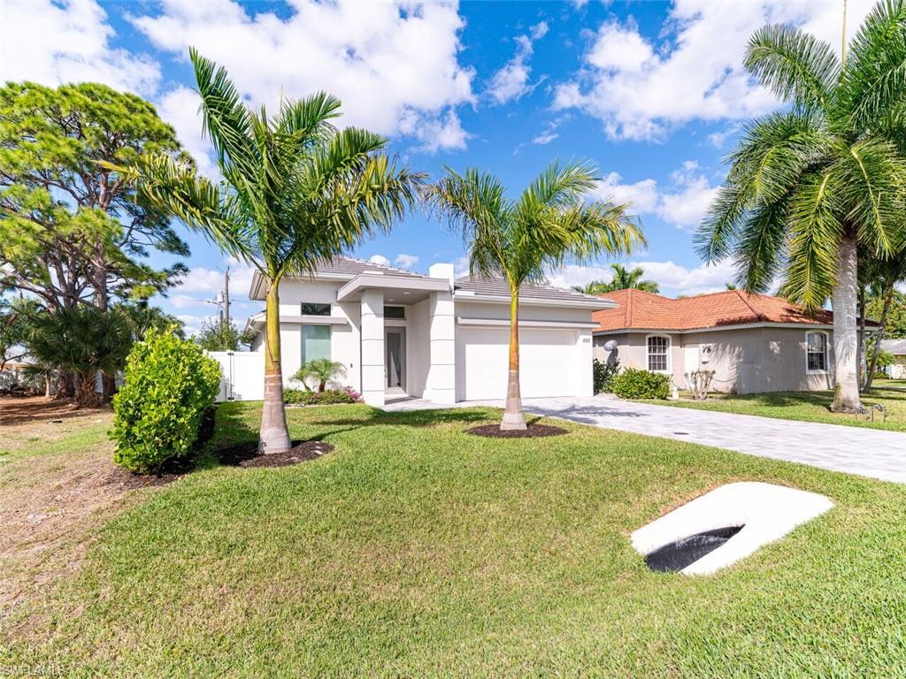 NAPLES PARK - Residential