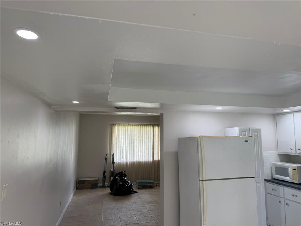 FAIRWAYS I - Residential Lease