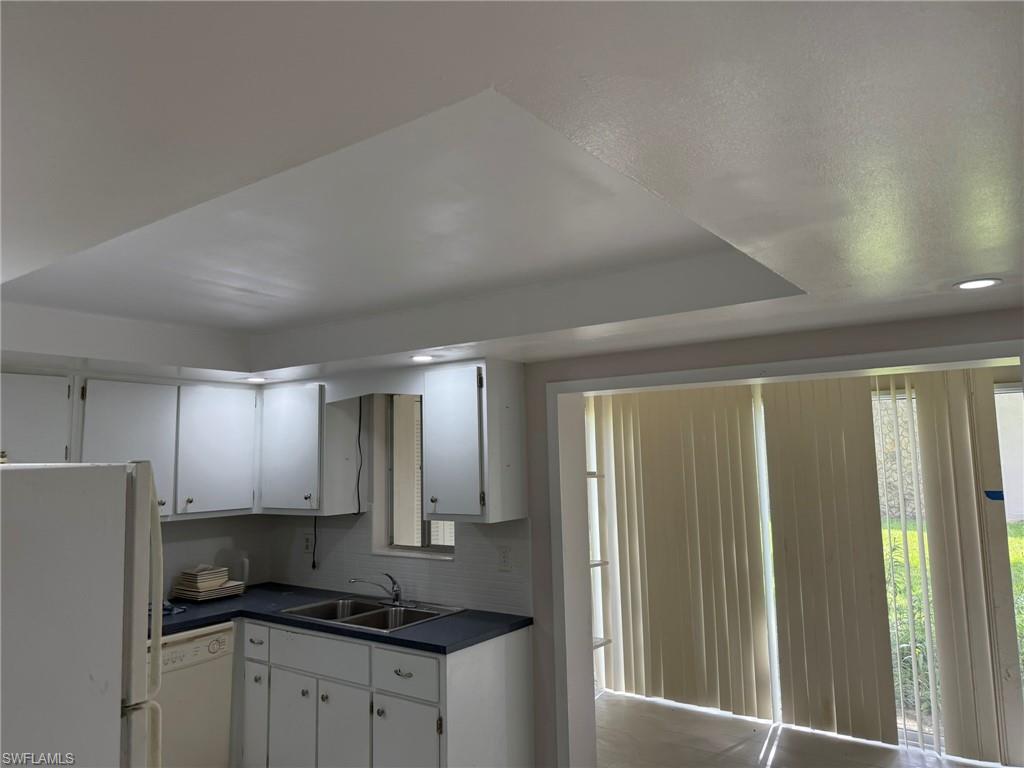 FAIRWAYS I - Residential Lease