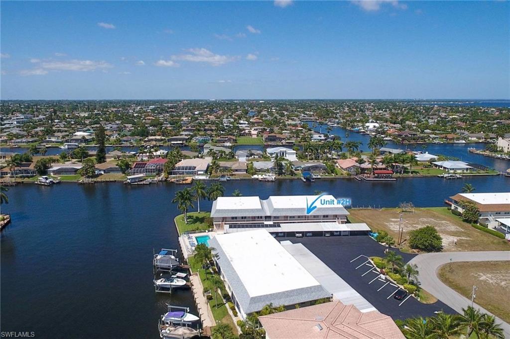 CORAL DEL RIO CONDO - Residential