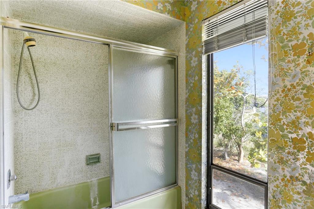 METES AND BOUNDS - Residential