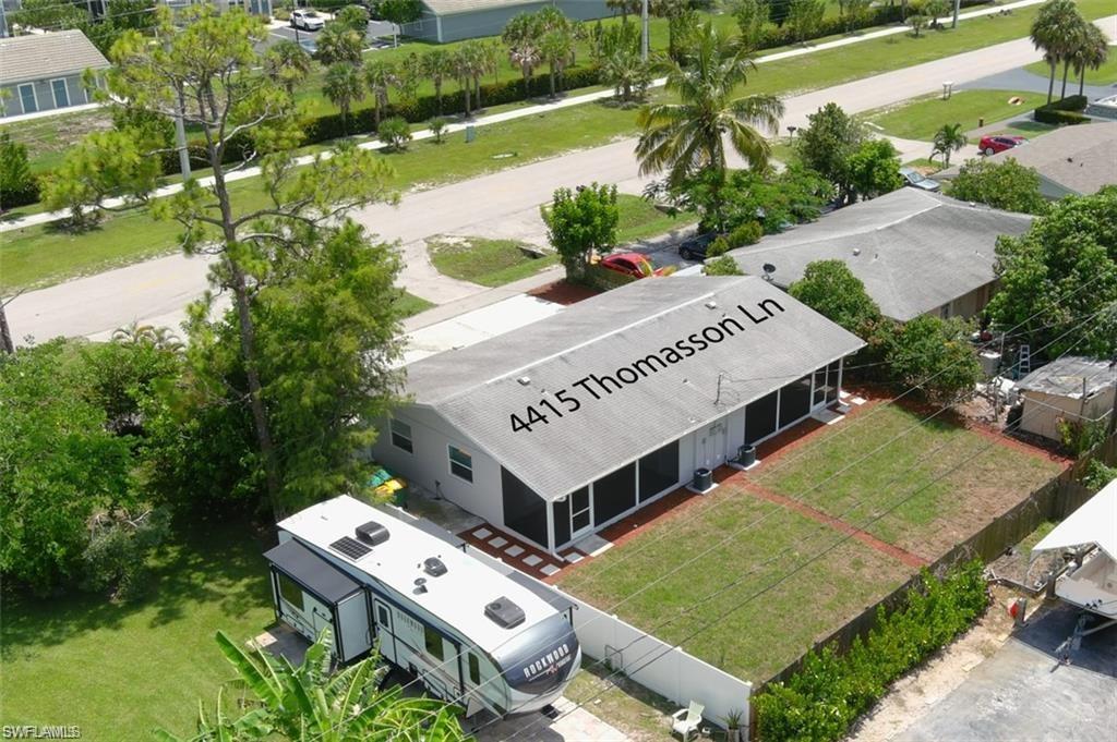 PINE VIEW VILLAS - Residential