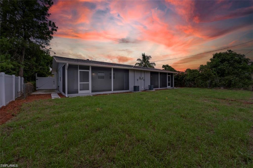 PINE VIEW VILLAS - Residential