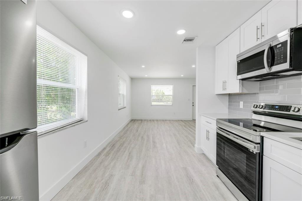 PINE VIEW VILLAS - Residential