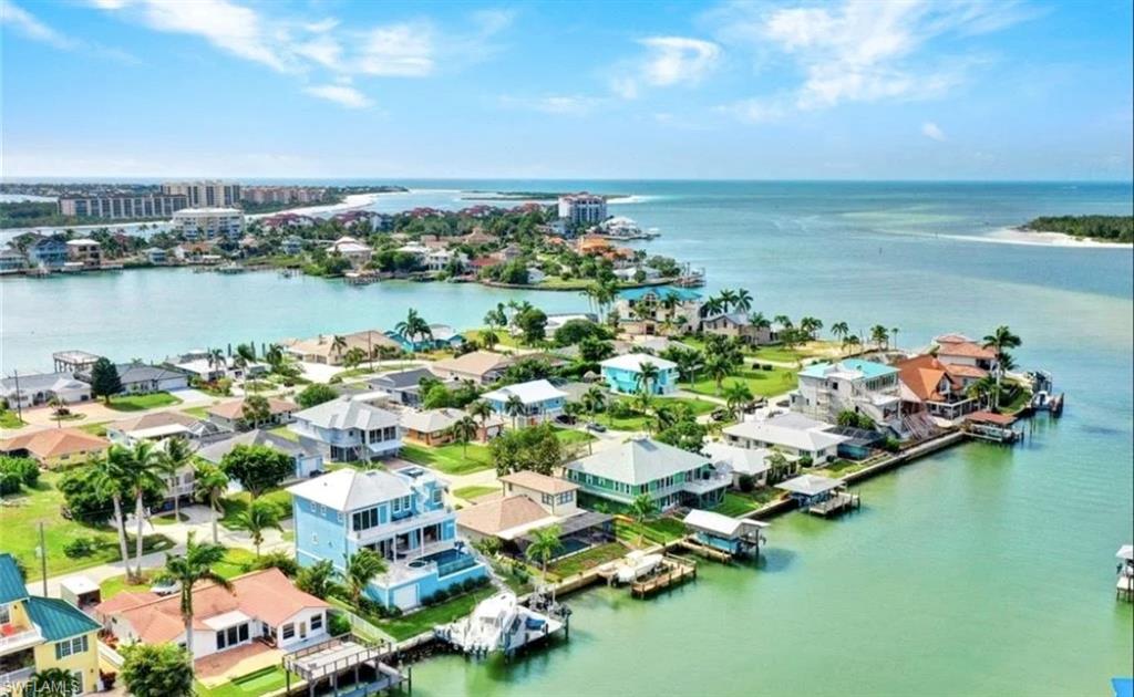 ISLES OF CAPRI - Residential