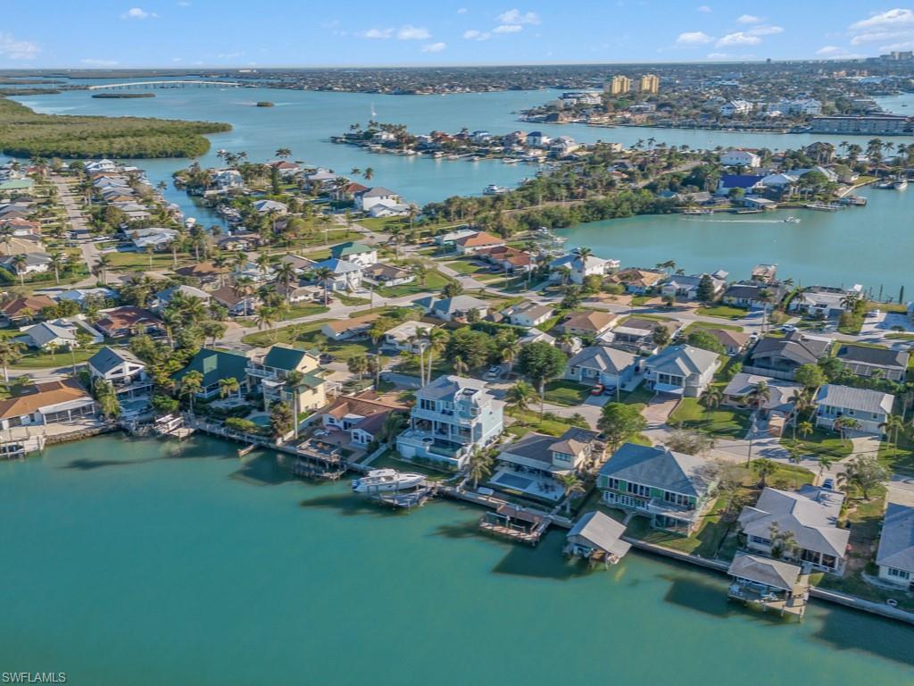 ISLES OF CAPRI - Residential