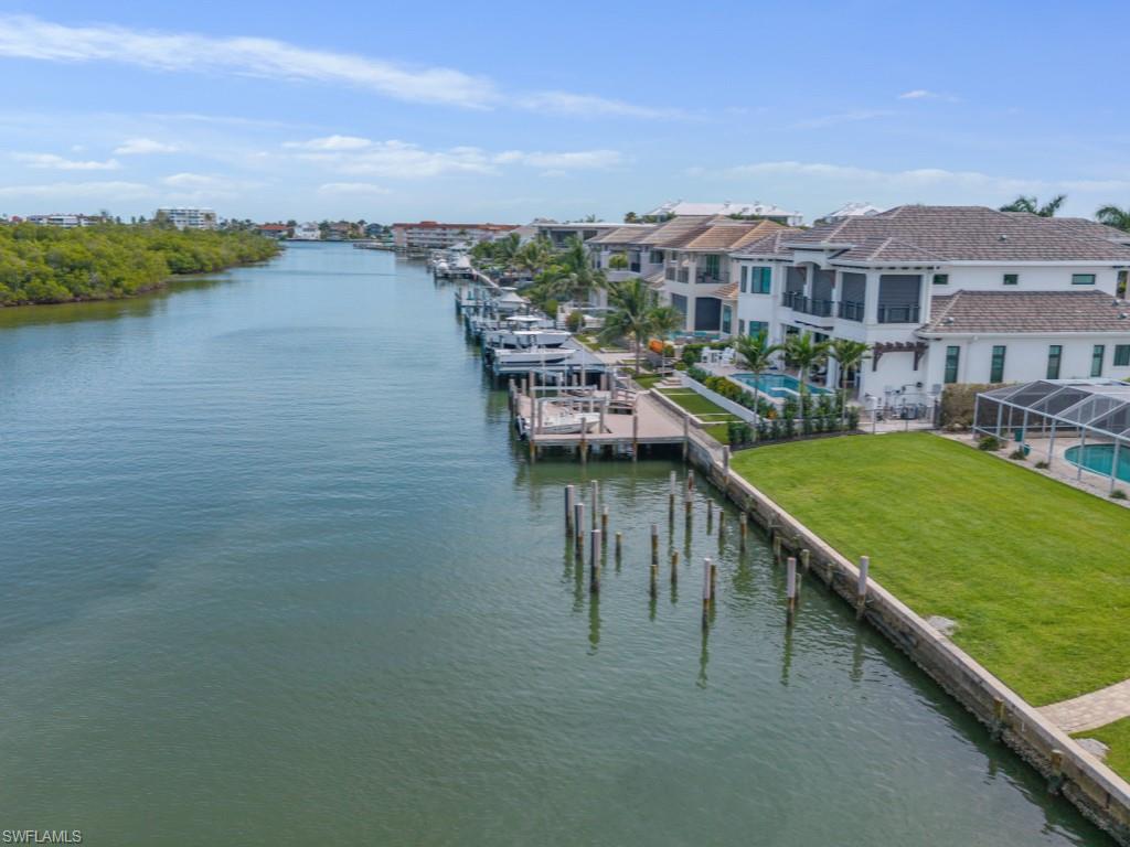 MARCO BEACH - Residential