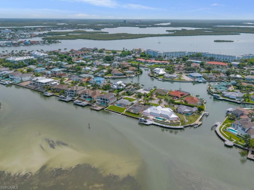 MARCO BEACH - Residential