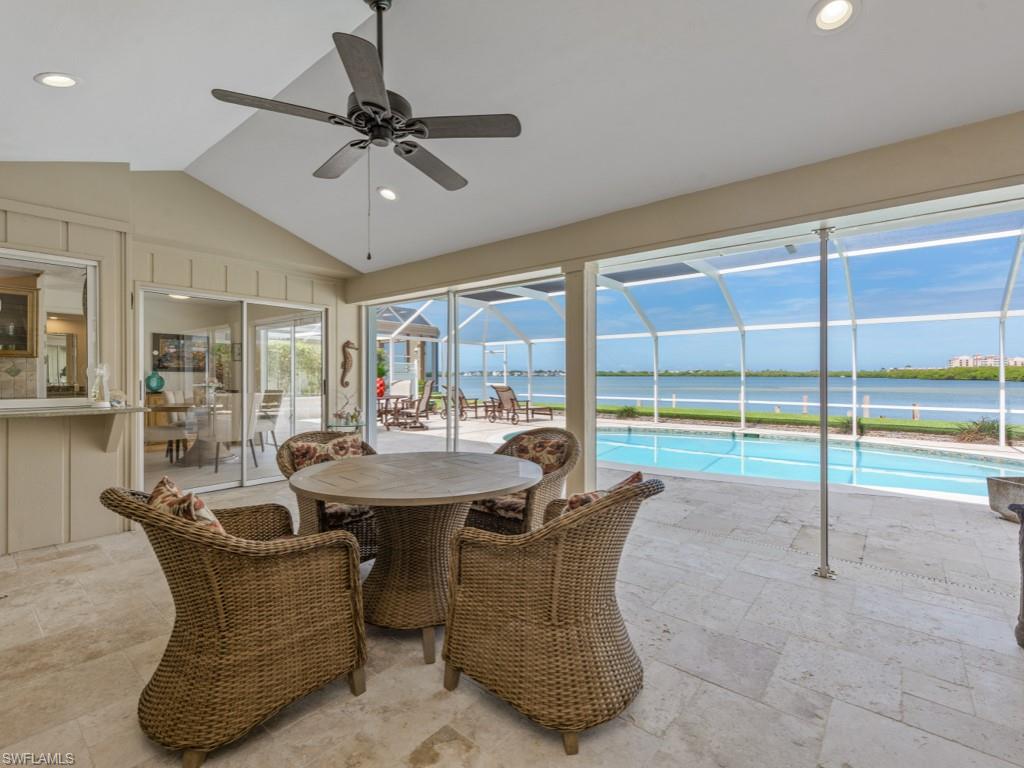 MARCO BEACH - Residential