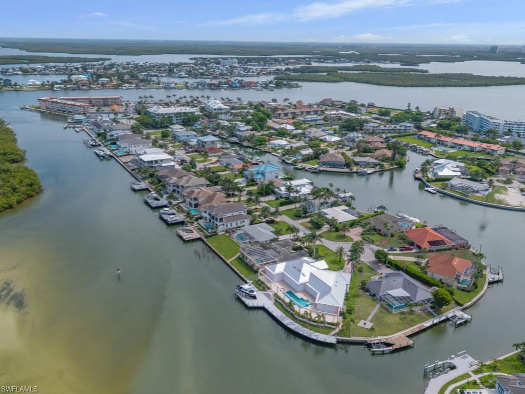 MARCO BEACH - Residential