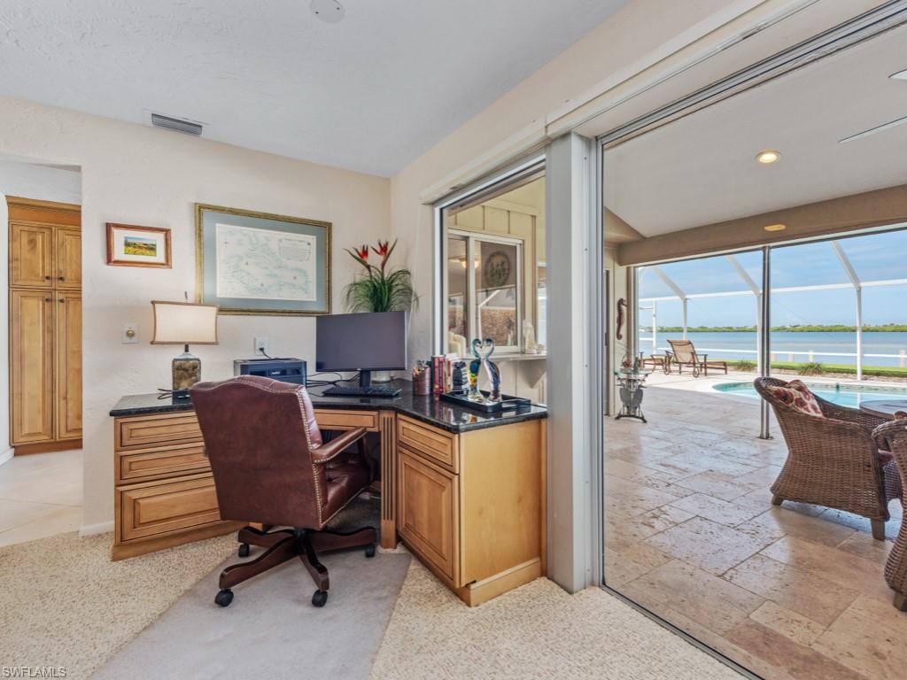 MARCO BEACH - Residential