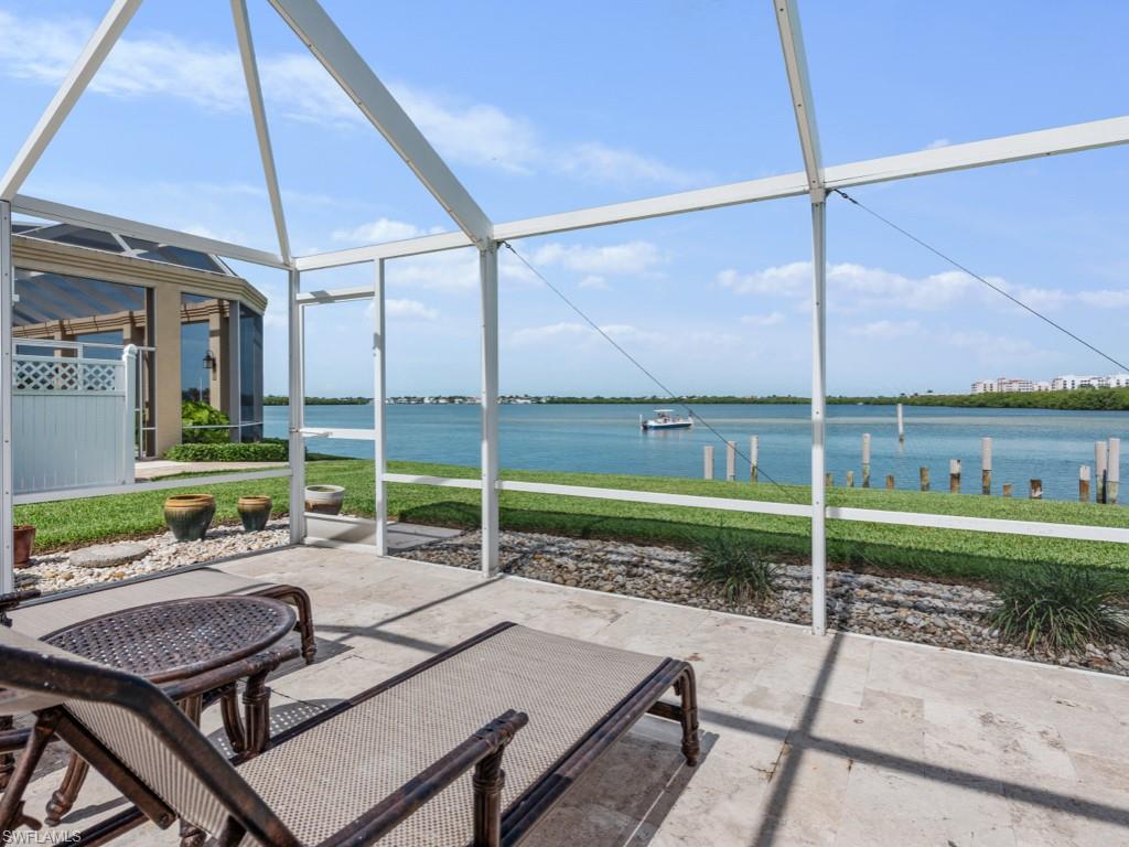 MARCO BEACH - Residential