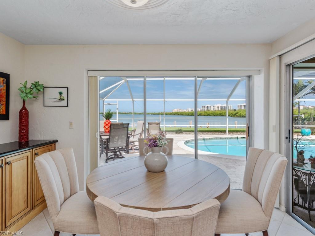 MARCO BEACH - Residential