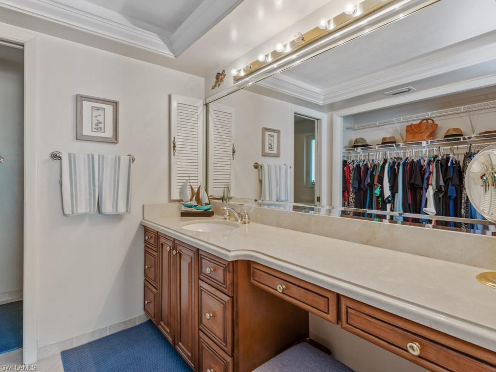 MARCO BEACH - Residential