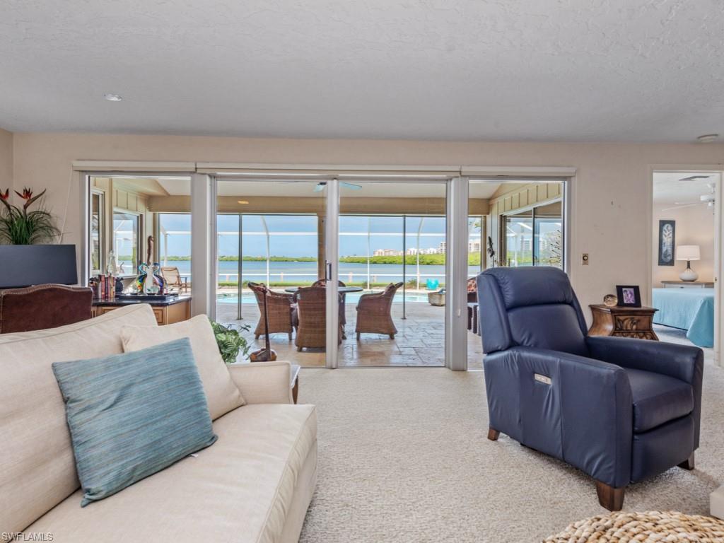 MARCO BEACH - Residential