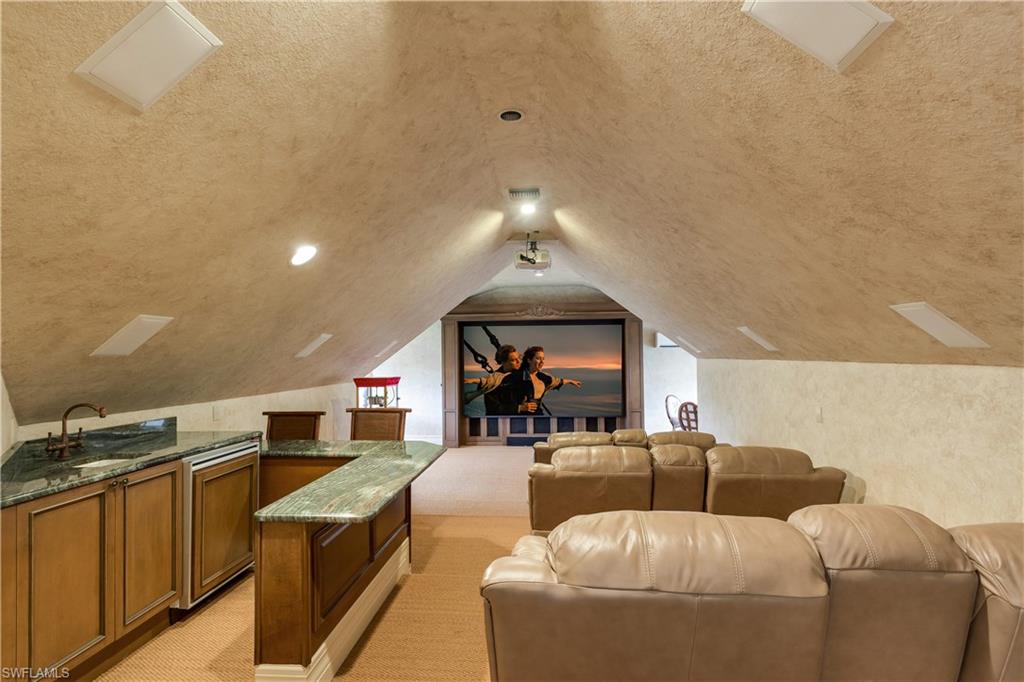 QUAIL WEST - Residential