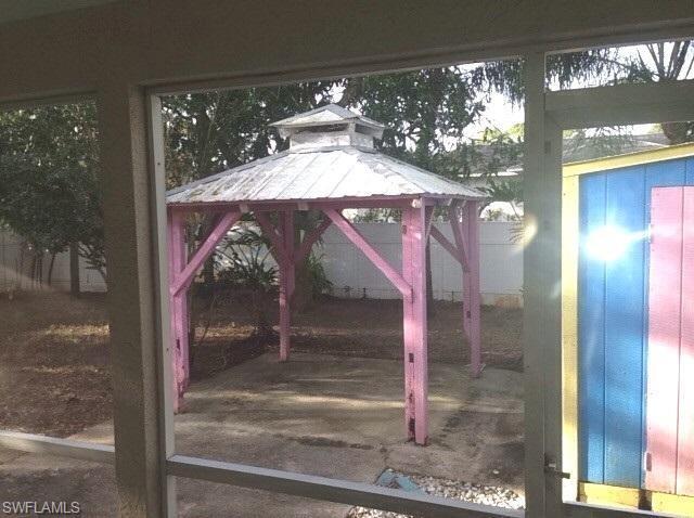 SAN CARLOS PARK - Residential