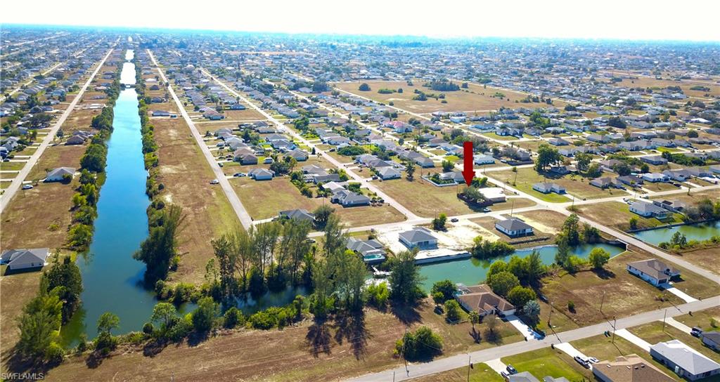CAPE CORAL - Land