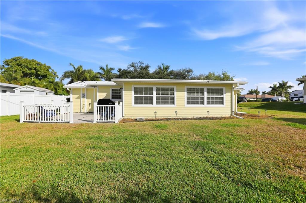 YACHT CLUB COLONY - Residential