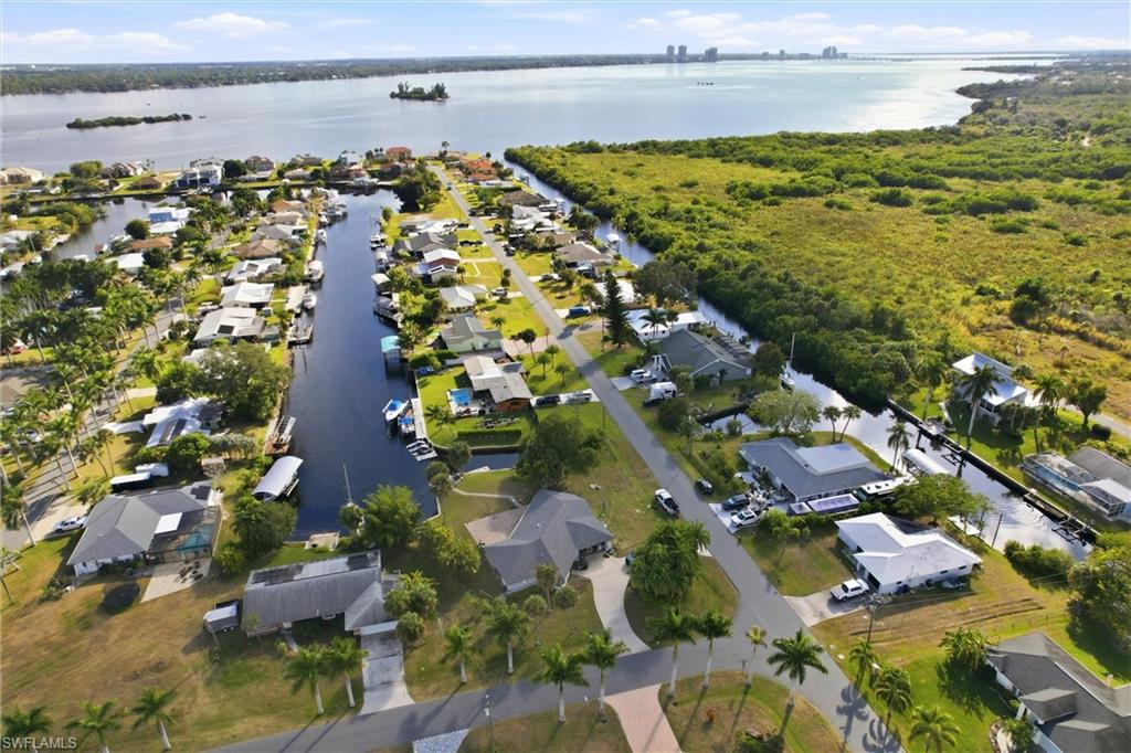 YACHT CLUB COLONY - Residential