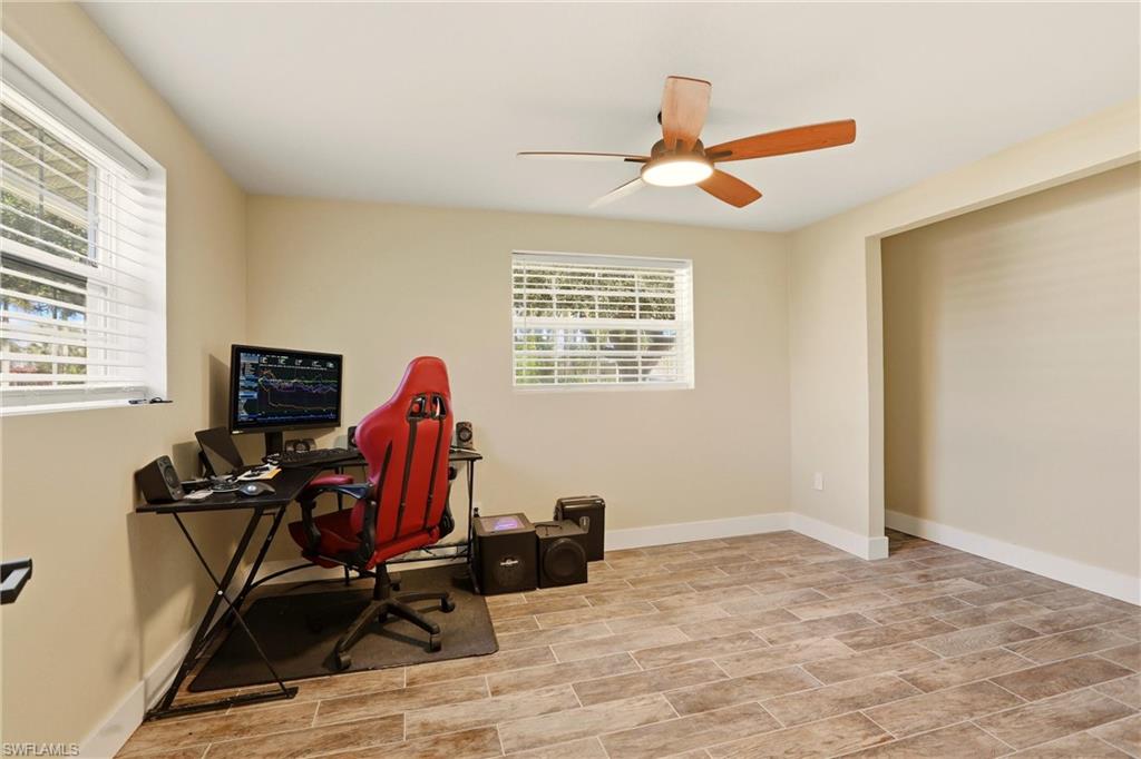 YACHT CLUB COLONY - Residential