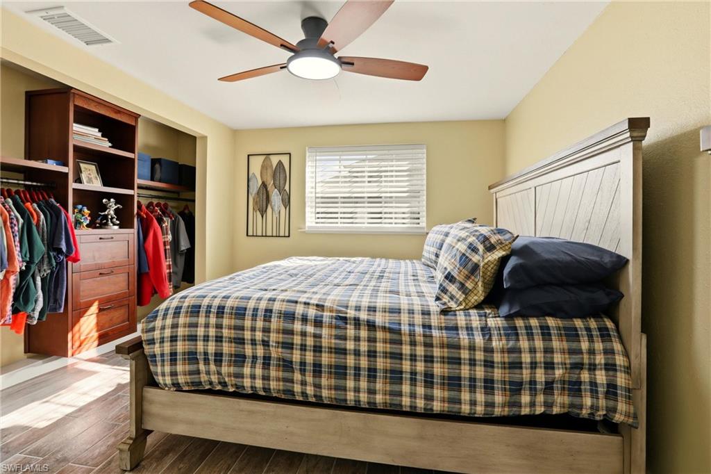 YACHT CLUB COLONY - Residential