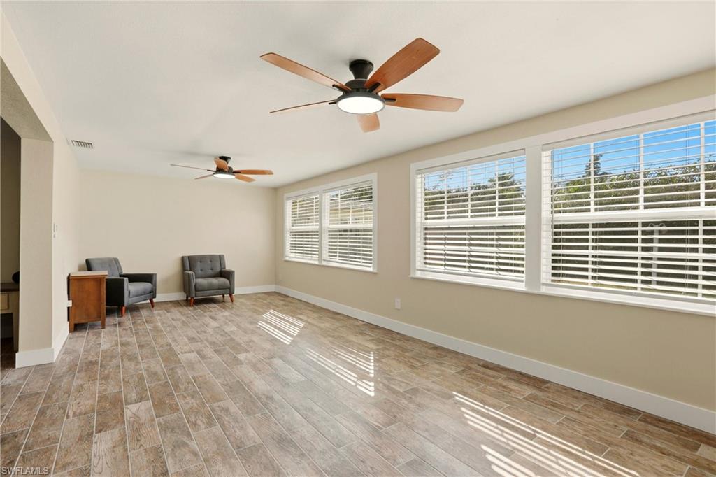 YACHT CLUB COLONY - Residential