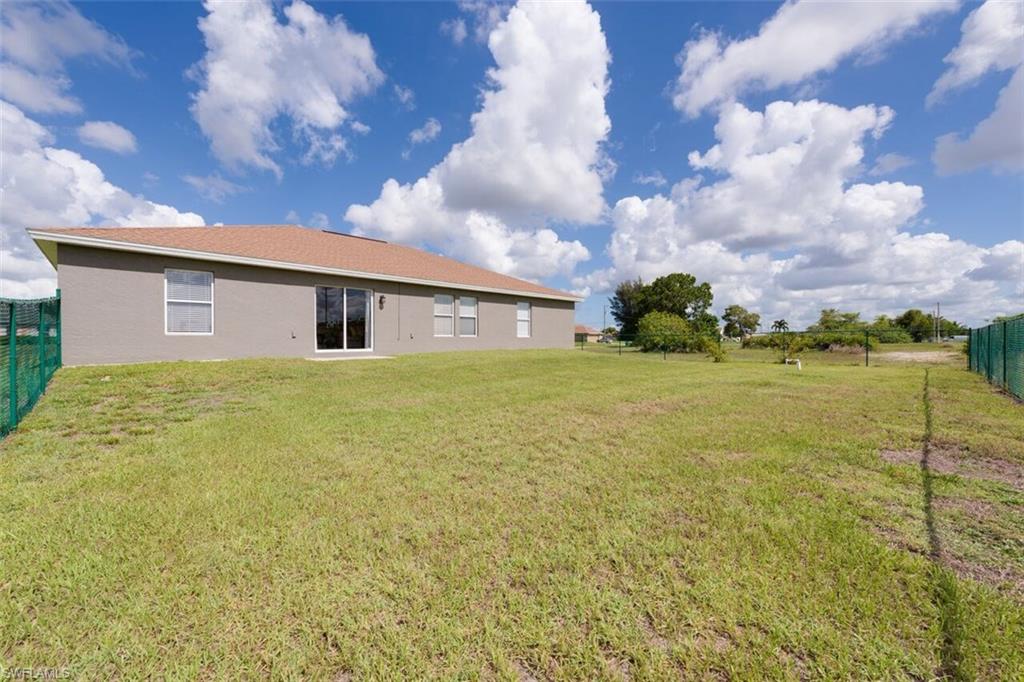 CAPE CORAL - Residential