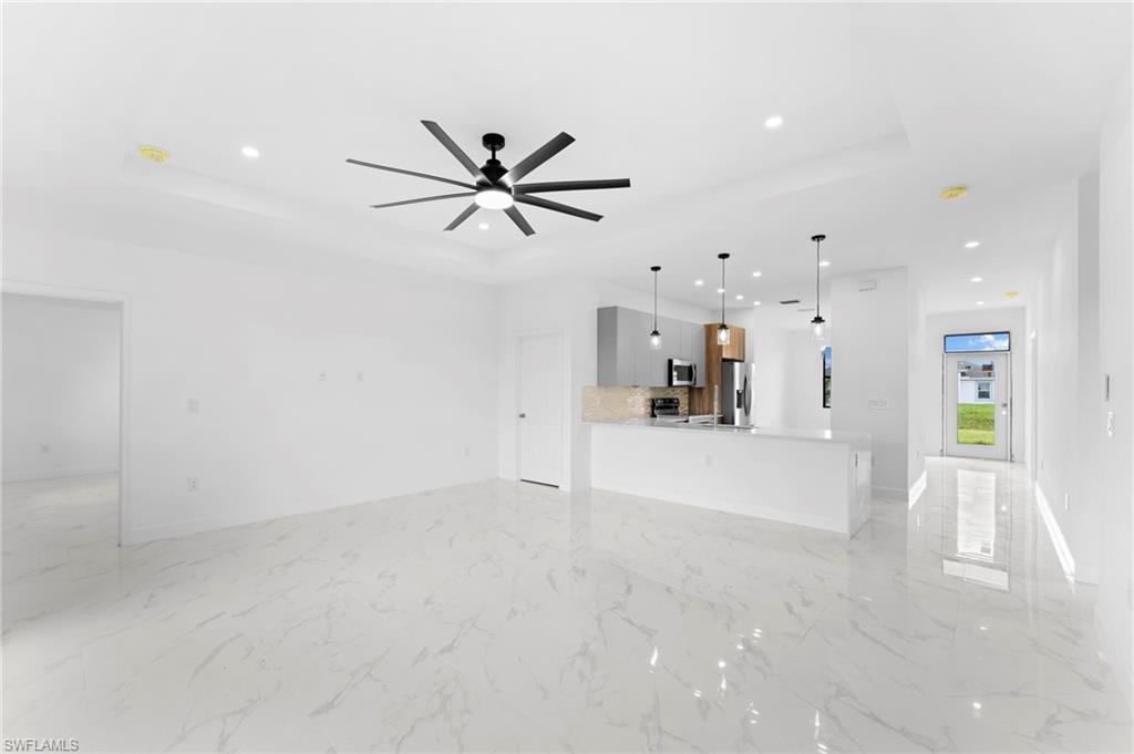 CAPE CORAL - Residential Lease