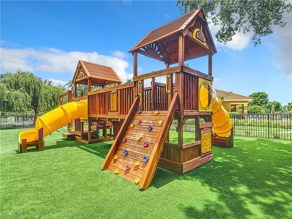 HEATHERSTONE - Residential