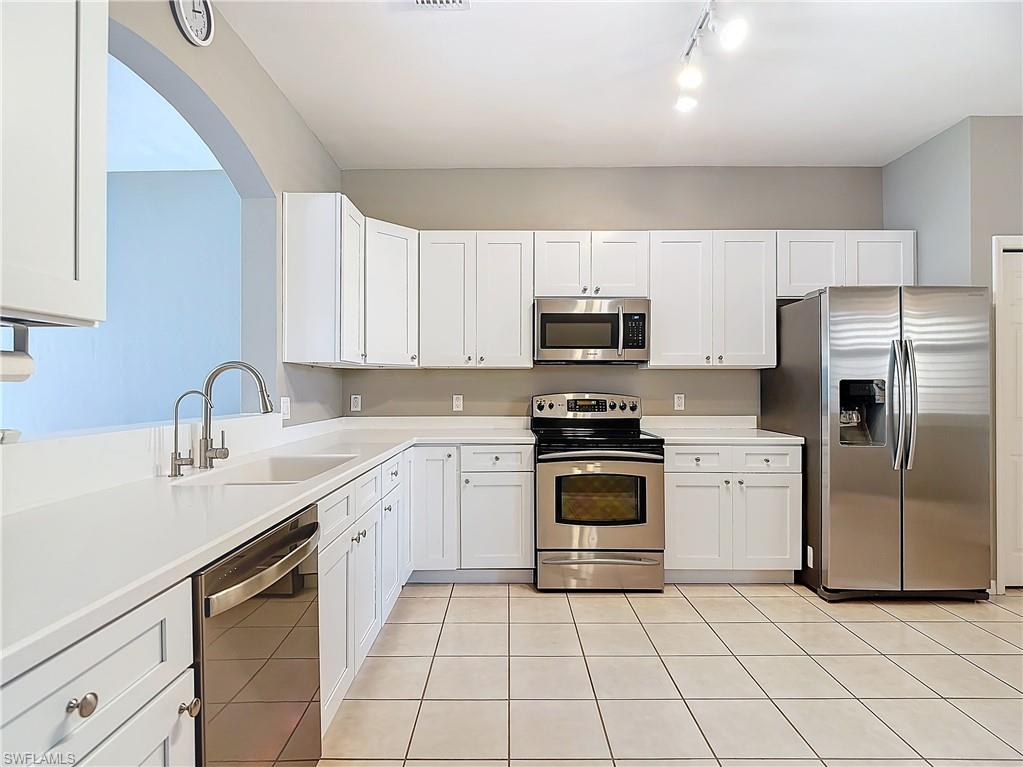 HEATHERSTONE - Residential