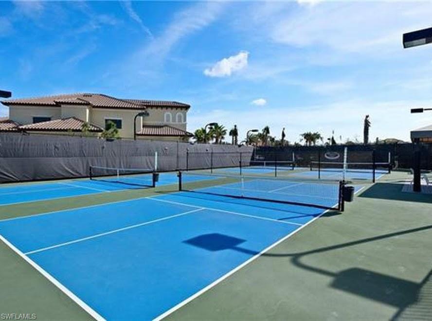 MARBELLA ISLES - Residential