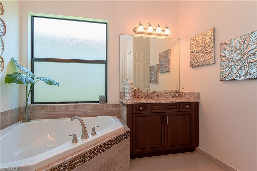 MARBELLA ISLES - Residential