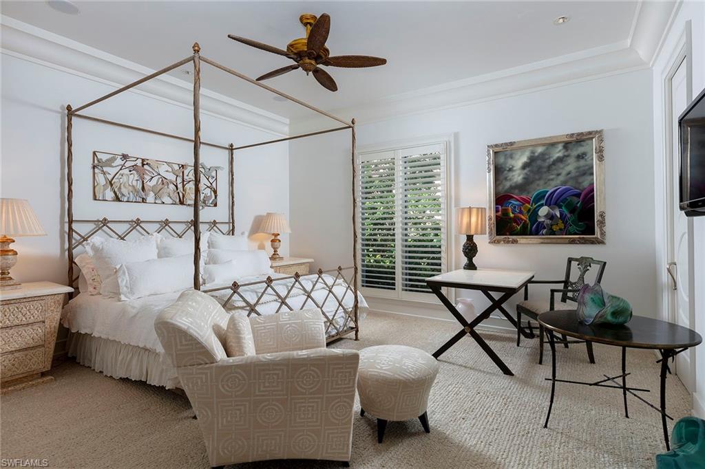 ESCADA AT TIBURON - Residential