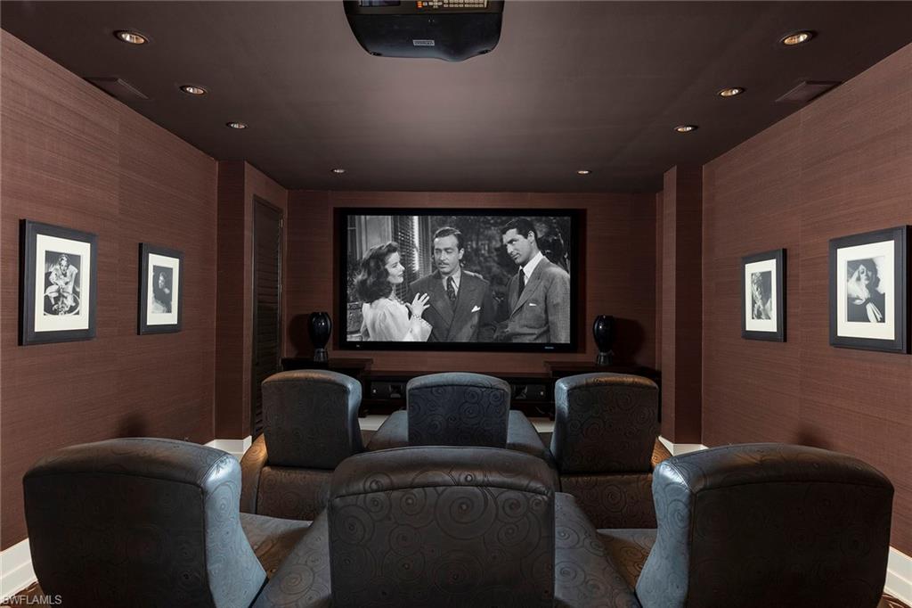 ESCADA AT TIBURON - Residential