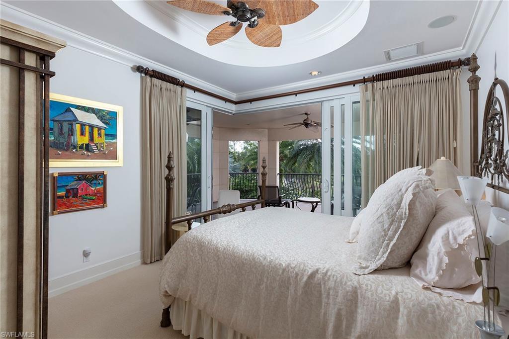 ESCADA AT TIBURON - Residential