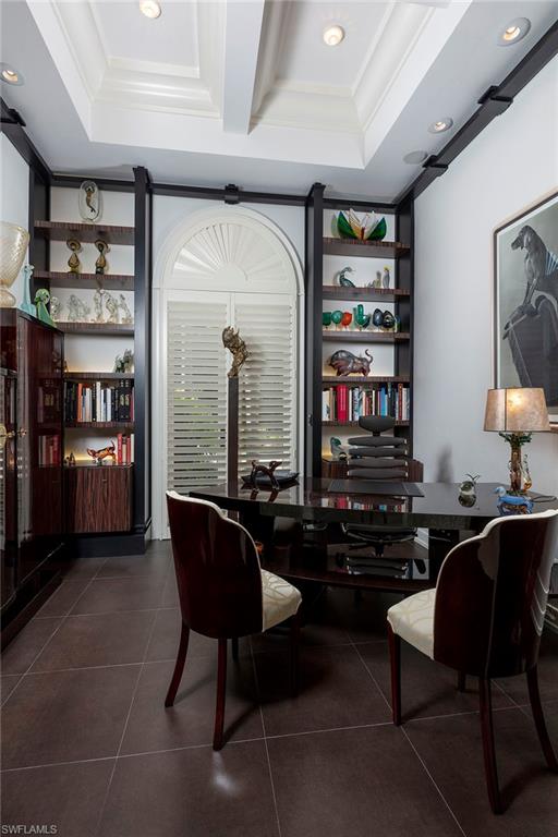 ESCADA AT TIBURON - Residential