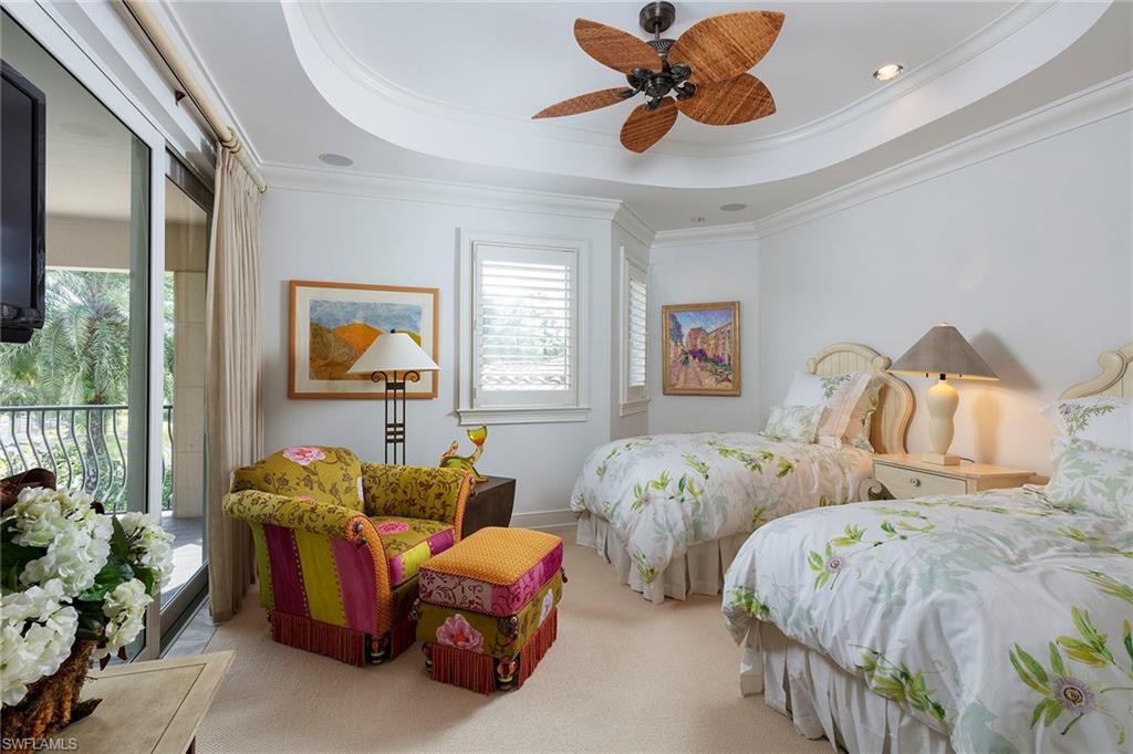 ESCADA AT TIBURON - Residential