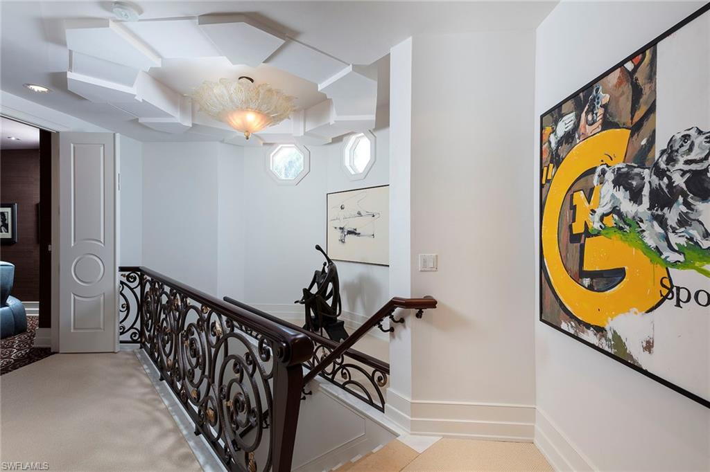 ESCADA AT TIBURON - Residential