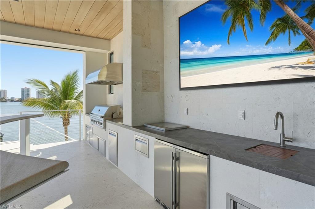 LAGUNA SHORES - Residential