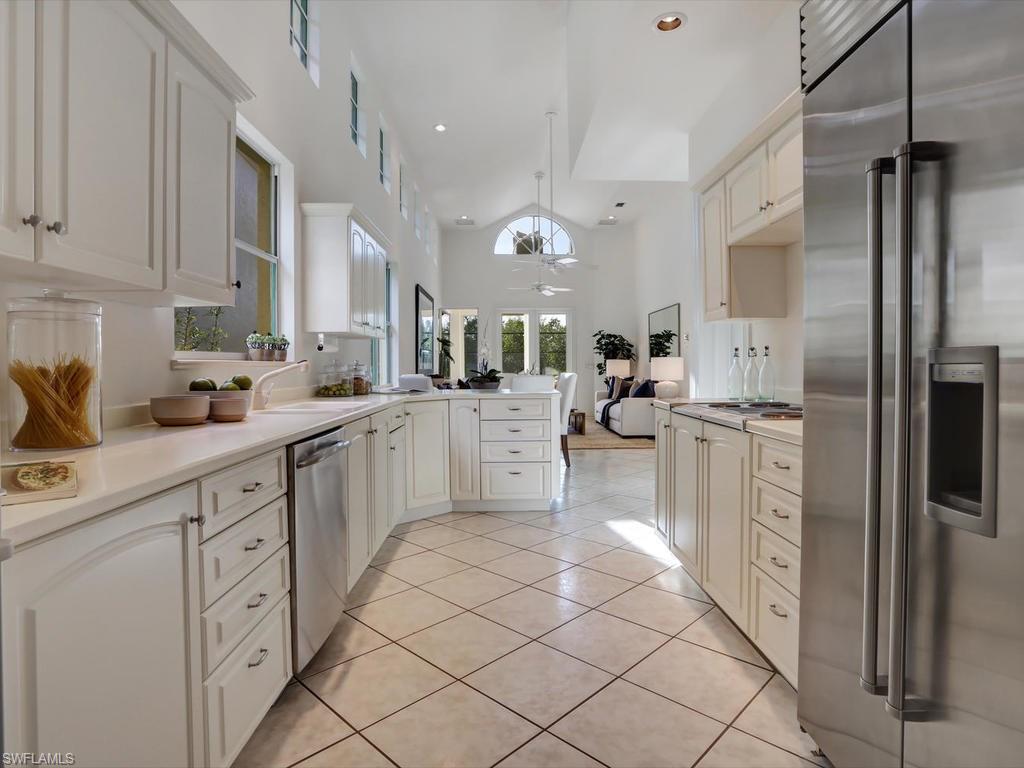 VIZCAYA AT BAY COLONY - Residential