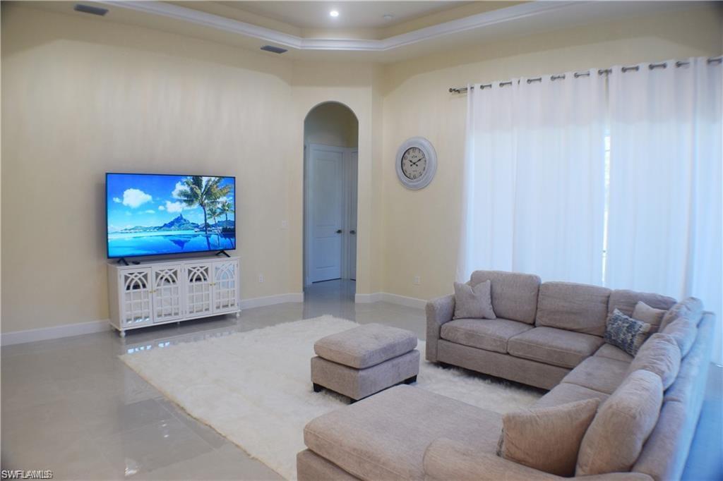 GOLDEN GATE ESTATES - Residential Lease