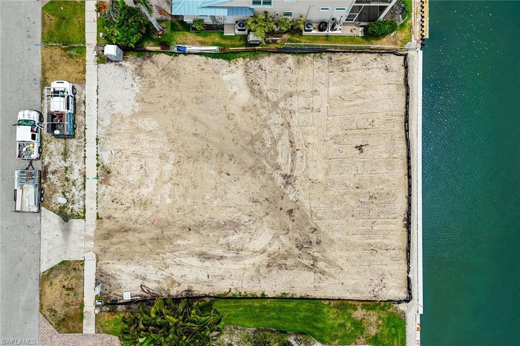 MARCO ISLAND - Residential