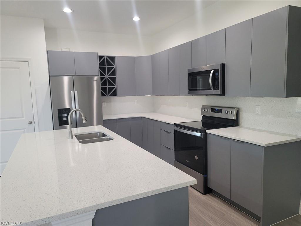 LABELLE - Residential Lease