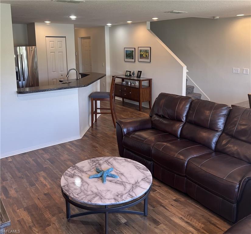 BAYSHORE COMMONS - Residential