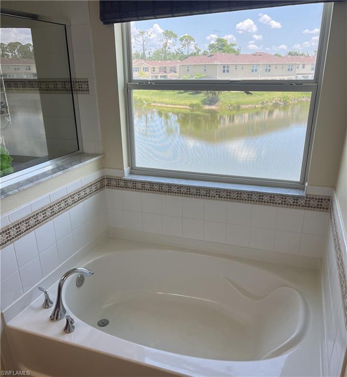 BAYSHORE COMMONS - Residential