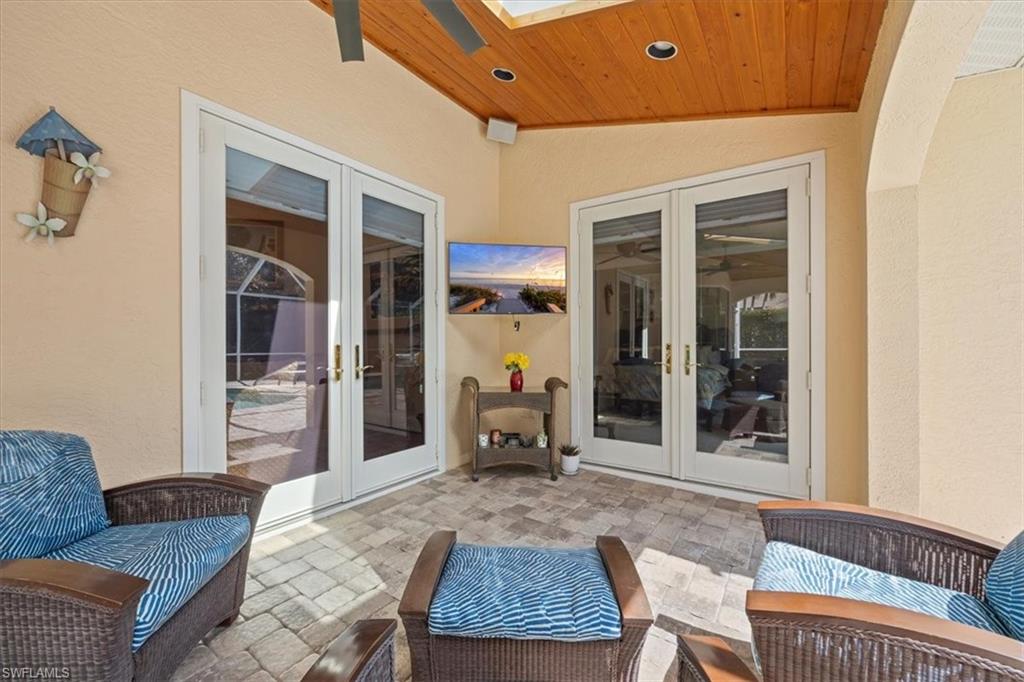 MOORINGS - Residential